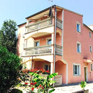 Apartament Tanja & Tina, Fažana